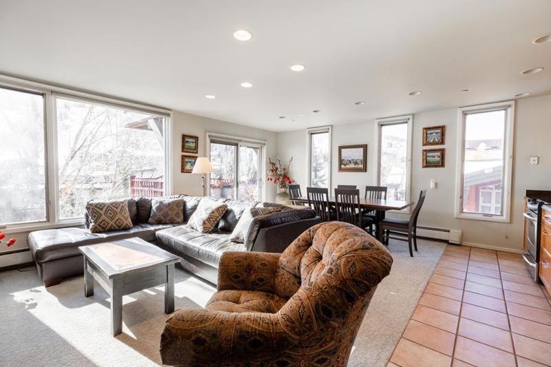 Village Center Condos Vail Chambre photo